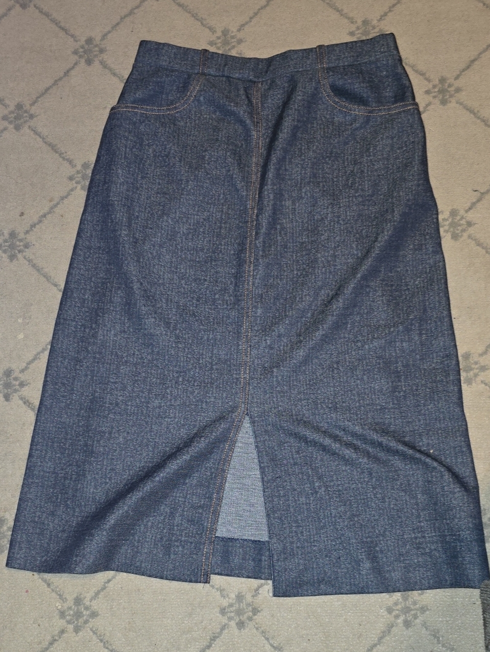 Center Stage Of Sue Ann Size 12 Dark Blue Denim Midi Skirt with Front Slit